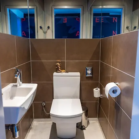 Marina Hotel na wodzie Praga